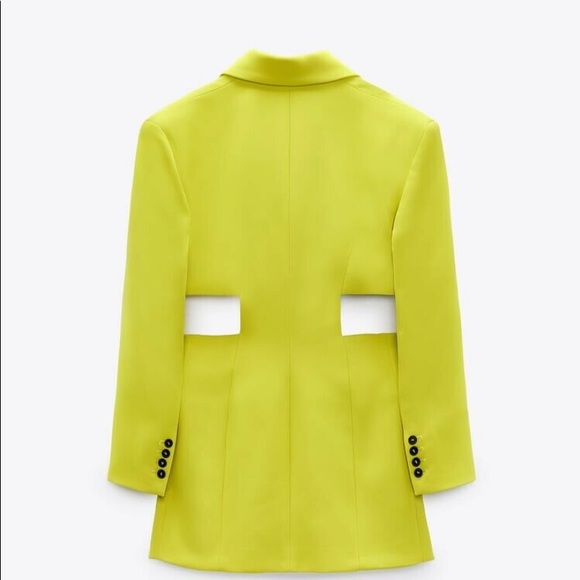 Bloggers favorite Zara cut out blazer dress - Picture 4 of 9